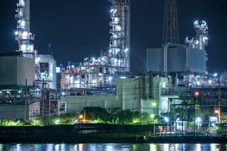 Demanda contratada de energia: como evitar multas na indústria
