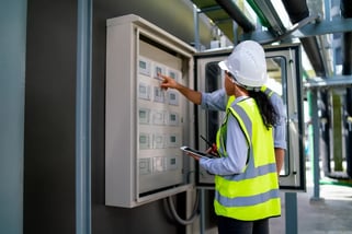 Quais equipamentos você pode otimizar para tornar sua indústria mais eficiente energeticamente?