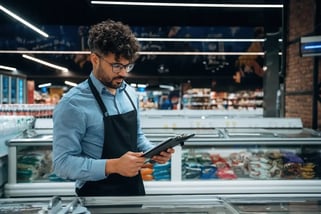 Gestão de energia em supermercados: como reduzir perdas em refrigeração e climatização