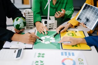 Acelere sua jornada de descarbonização com energia