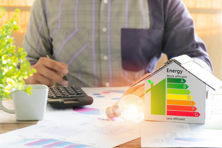 Soluções para reduzir custos com energia na sua empresa: Mercado Livre e Eficiência Energética