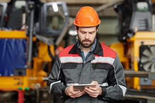 Como detectar picos de consumo e evitar multas com telemetria energética