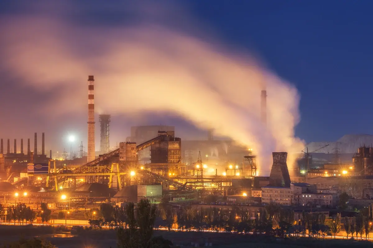 Como reduzir o consumo de energia em grandes indústrias?